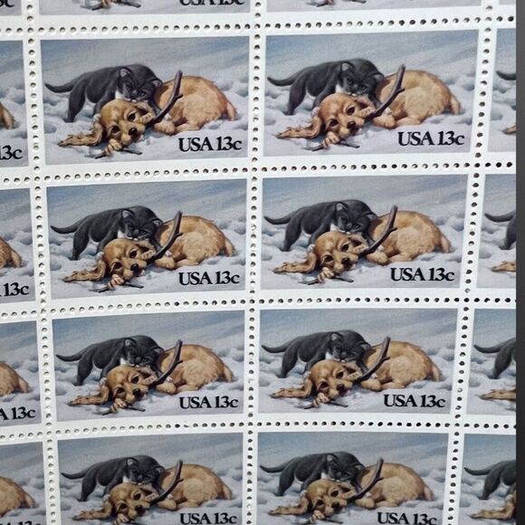 MNH Scott #2025 Puppy & Kitten 1982 - 13 Cent Stamp Sheet of Stamps - Picture 1 of 2